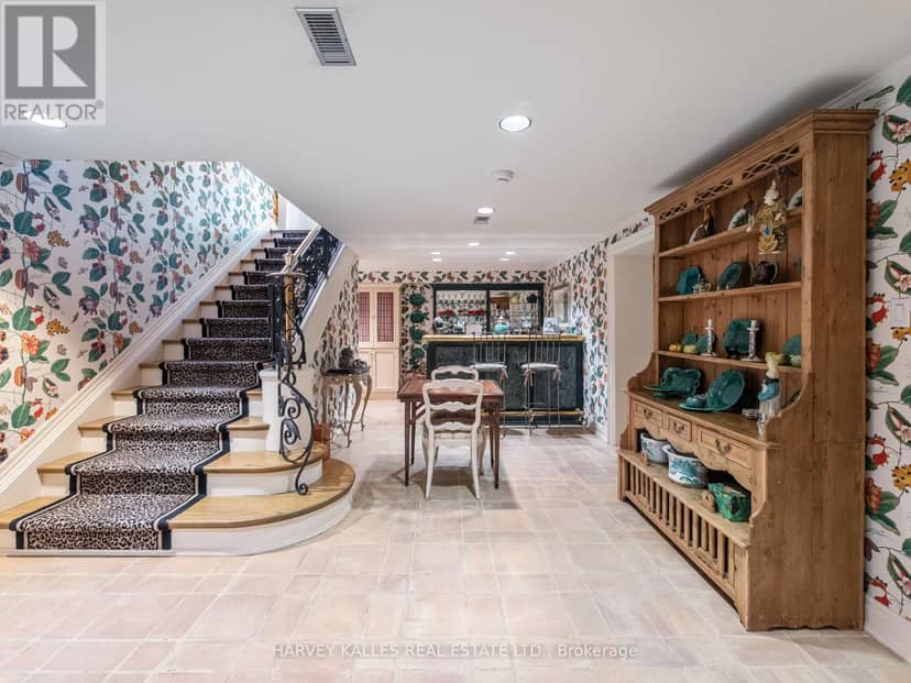 94 Dunvegan Road — photo 18 of 23