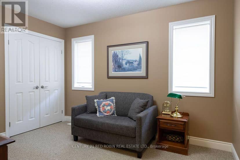468 Macdonald Street — photo 24 of 40
