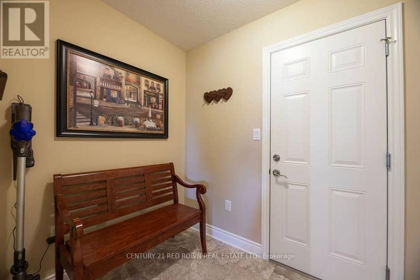 468 Macdonald Street — photo 29 of 40