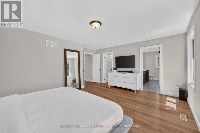 25 Atlantis Drive — photo 30 of 40