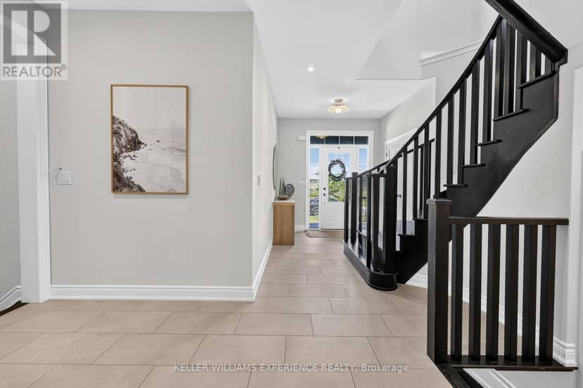 25 Atlantis Drive — photo 8 of 40