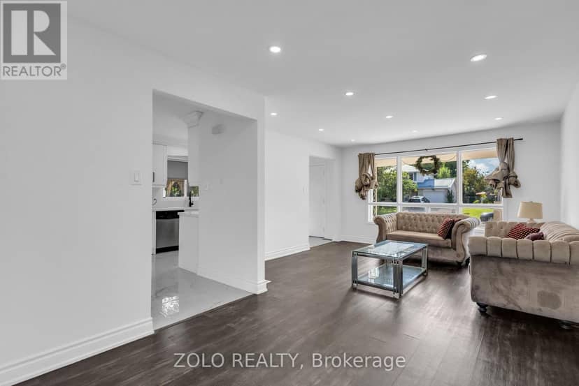 43 Davies Crescent — photo 8 of 40