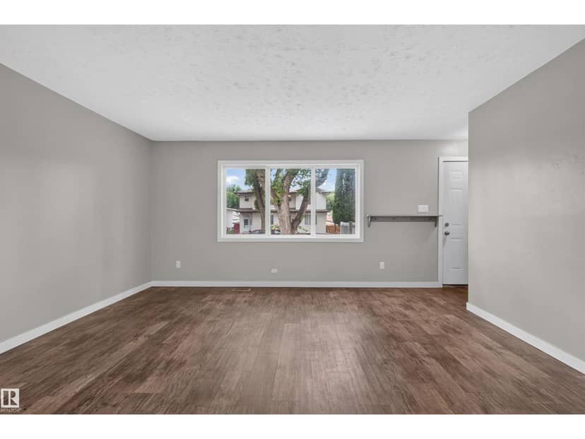 11819-21 40 ST NW, Edmonton, photo 3