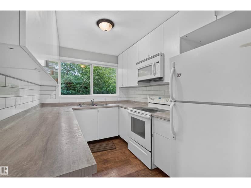 11819-21 40 ST NW, Edmonton, photo 6