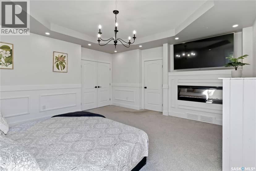 Luxurious Lakefront Acreage on Little Loon — photo 15 of 40