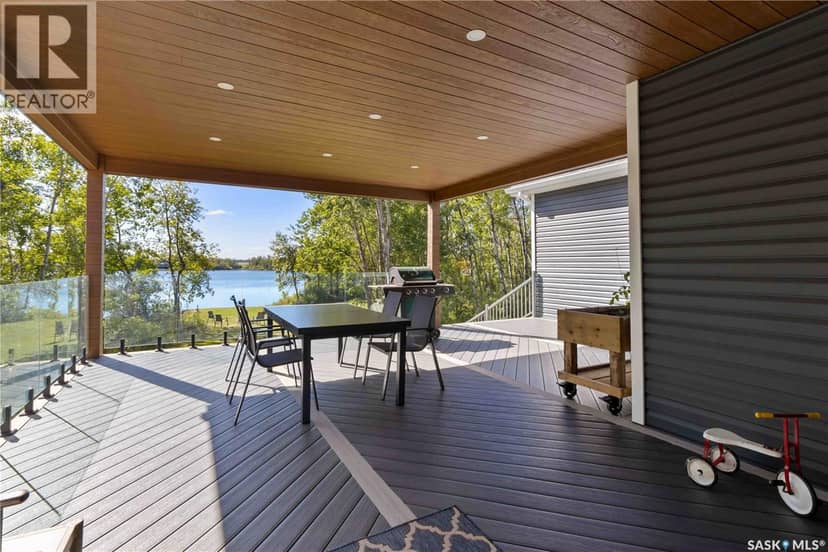 Luxurious Lakefront Acreage on Little Loon — photo 34 of 40