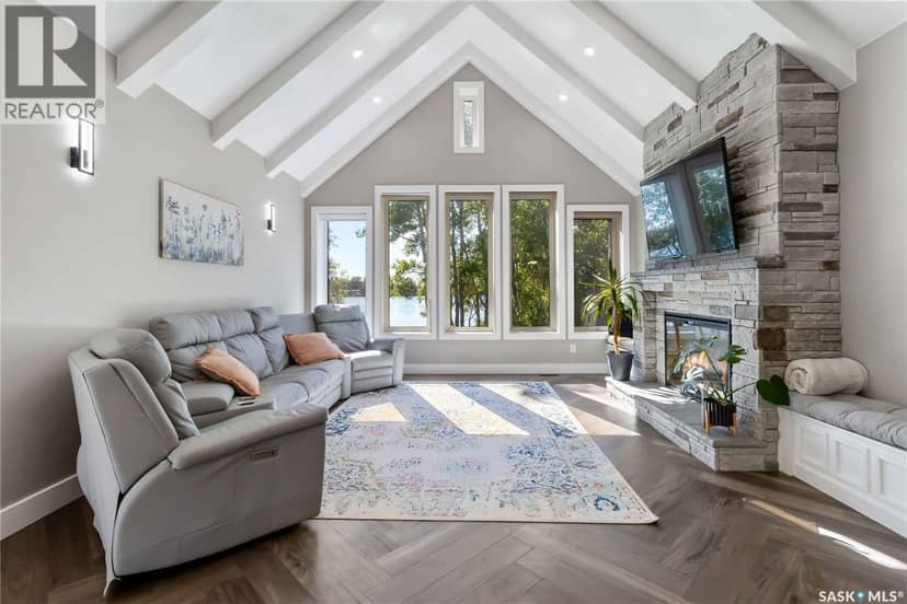 Luxurious Lakefront Acreage on Little Loon — photo 7 of 40