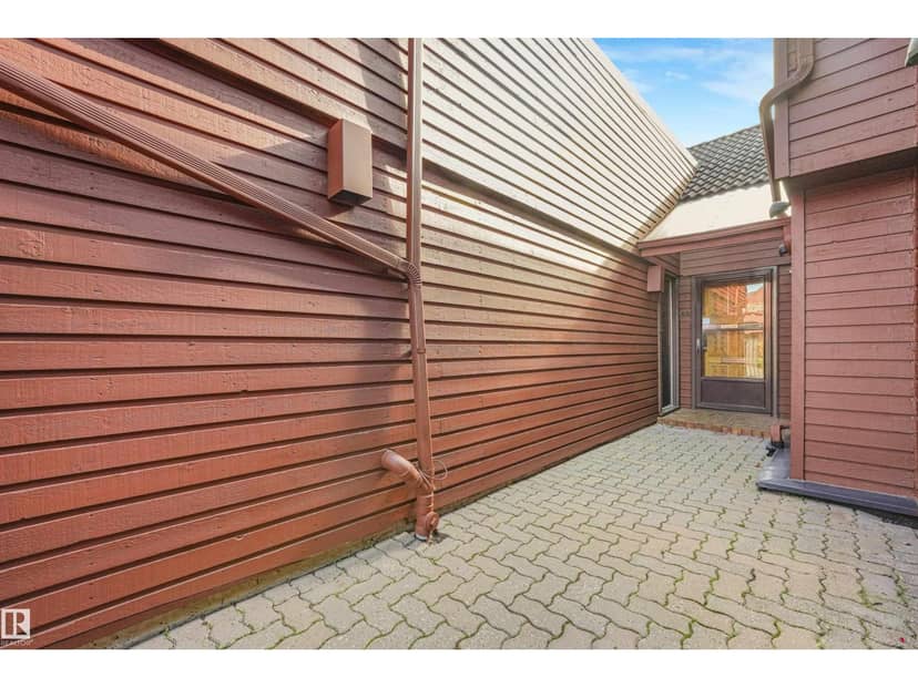 #18 500 Lessard Dr NW, Edmonton, photo 3