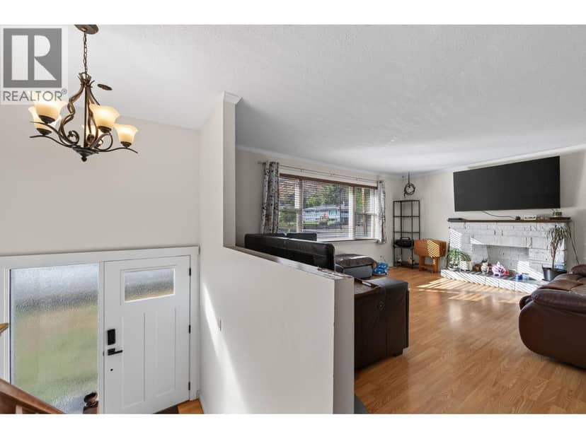 3575 WESTSYDE Road, Kamloops, photo 3