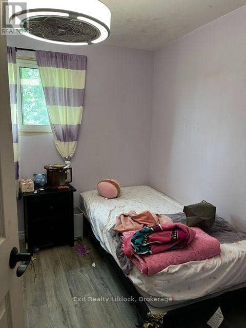 2131 Walker Avenue — photo 10 of 12
