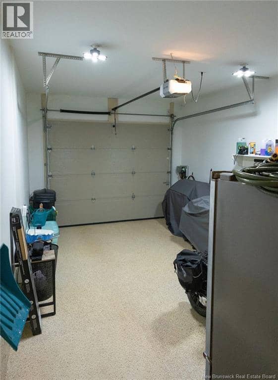 121 Boisee Crescent — photo 12 of 40