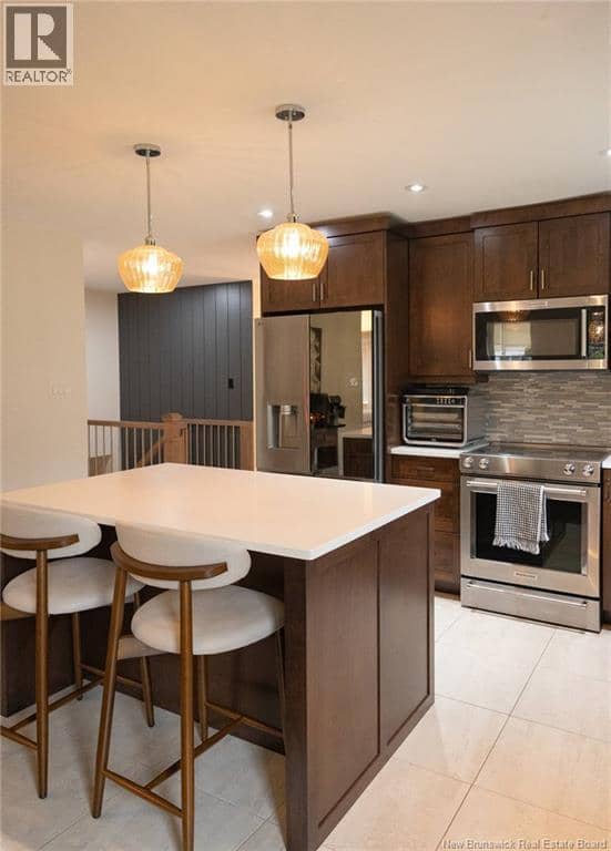 121 Boisee Crescent — photo 5 of 40