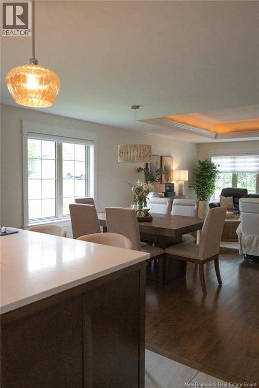 121 Boisee Crescent — photo 7 of 40