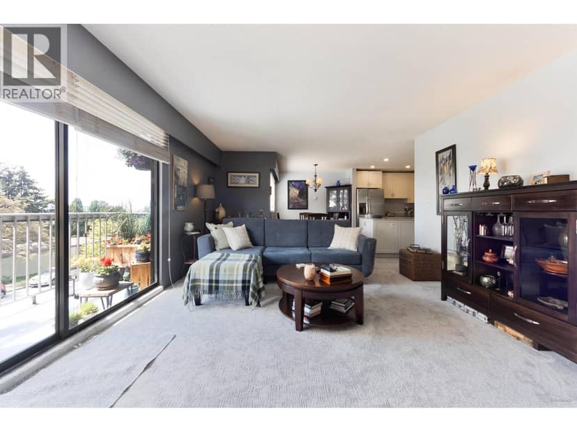 205 330 W 2ND STREET, North Vancouver, photo 3