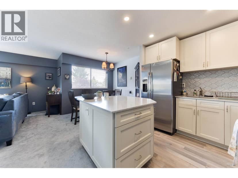 205 330 W 2ND STREET, North Vancouver, photo 5