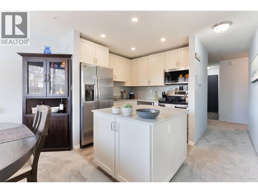 205 330 W 2ND STREET, North Vancouver, photo 6