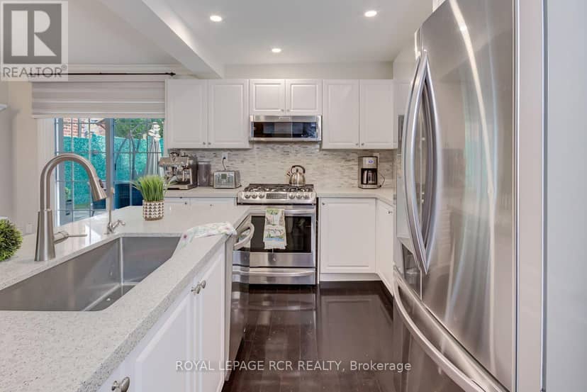 19 Birch Avenue — photo 13 of 40