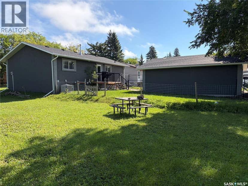 81 Horkoff AVENUE — photo 36 of 40