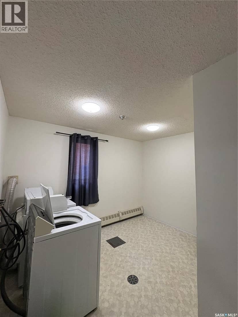 144 First AVENUE N — photo 16 of 20