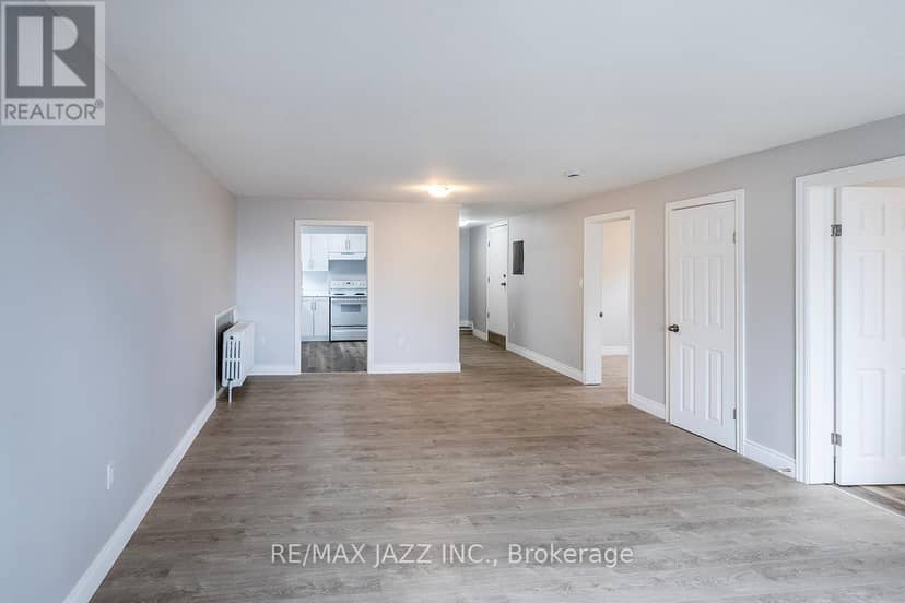 221 Walton Street — photo 34 of 40