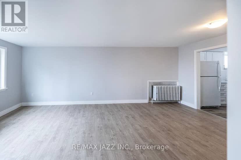 221 Walton Street — photo 35 of 40