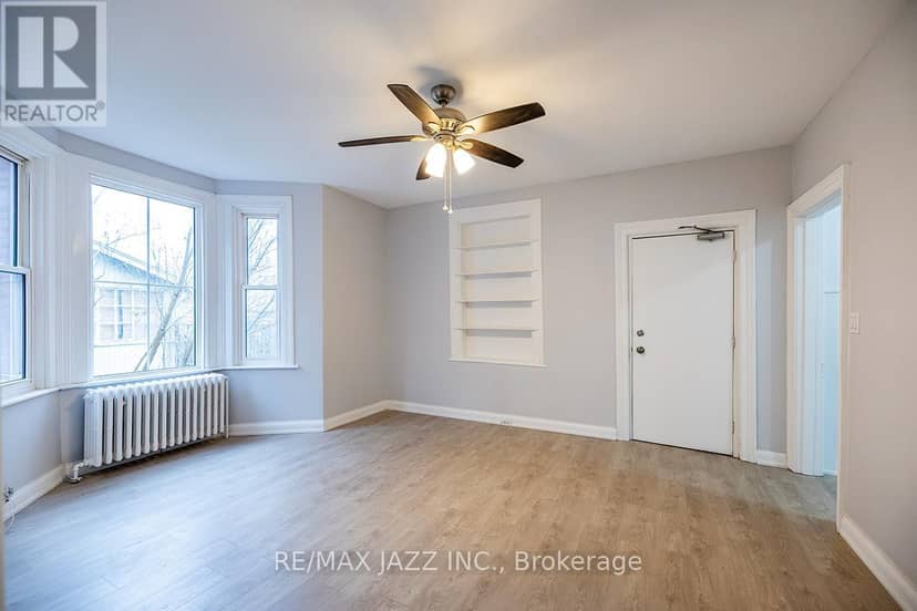 221 Walton Street — photo 8 of 40
