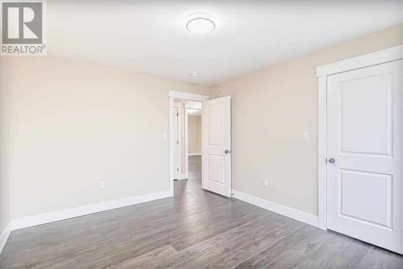 27 Neill Drive — photo 21 of 40