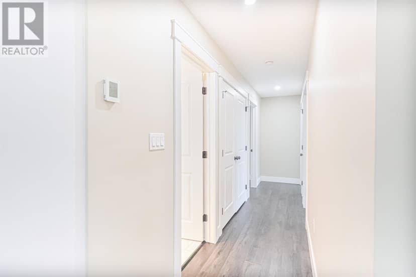 27 Neill Drive — photo 16 of 40