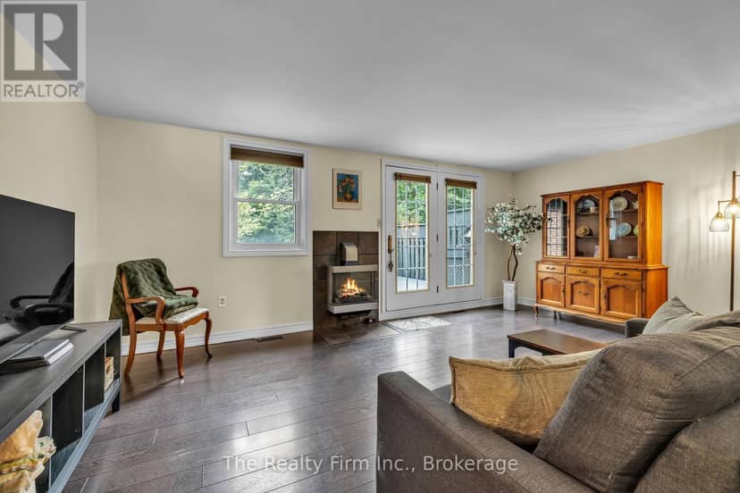 12 - 598 Durham Crescent — photo 13 of 23