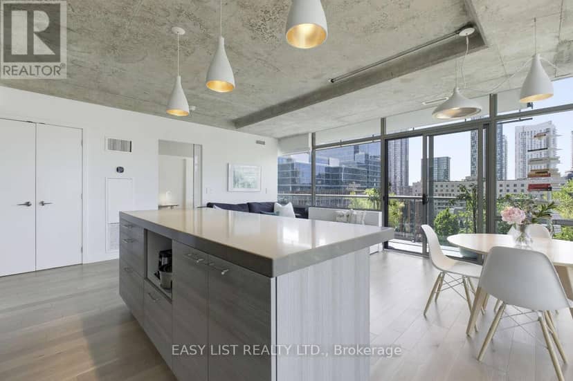 822 - 55 Stewart Street — photo 12 of 26