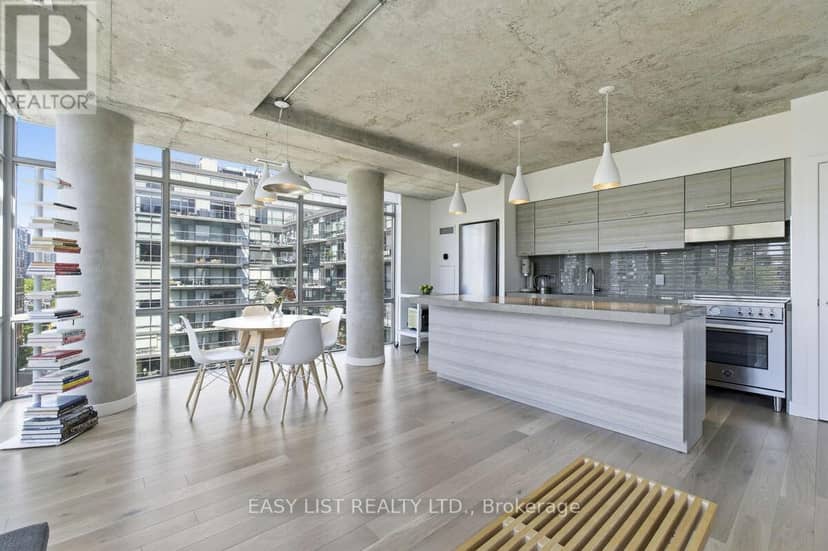 822 - 55 Stewart Street — photo 8 of 26