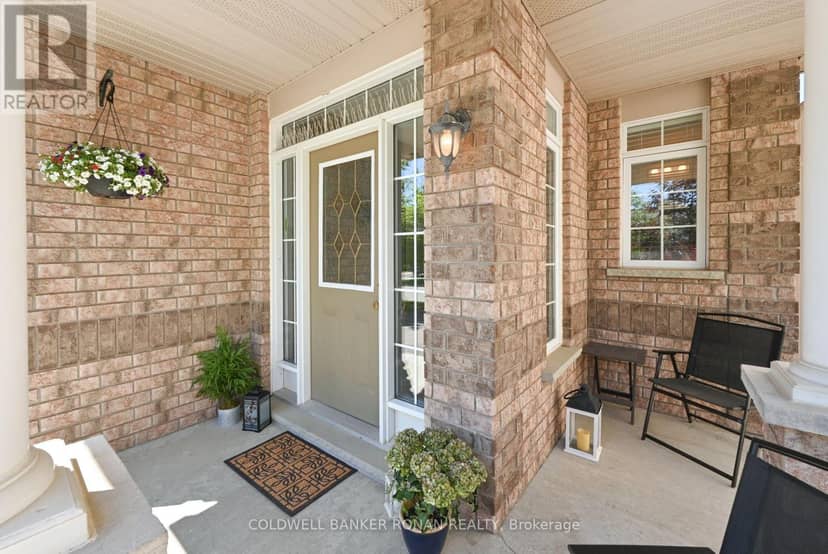 22 Chantler Road — photo 3 of 32
