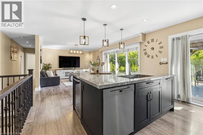 1648 CREDITON Parkway — photo 10 of 40