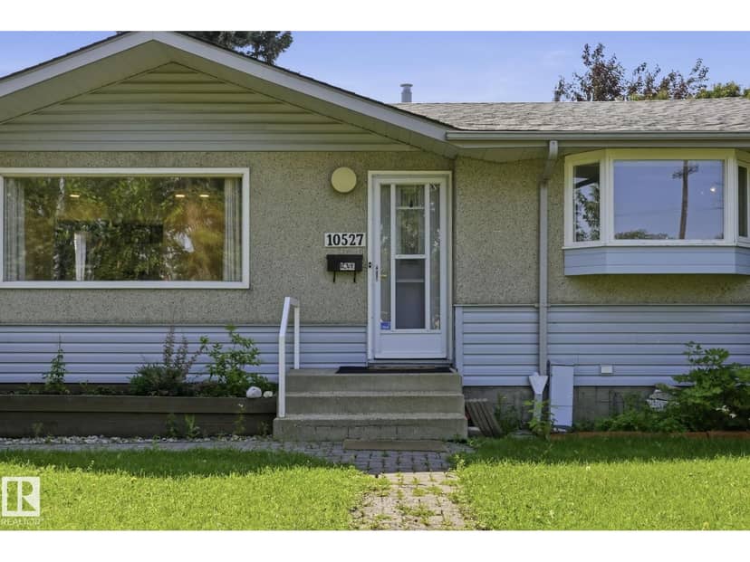 10527 137 AV NW, Edmonton, photo 2