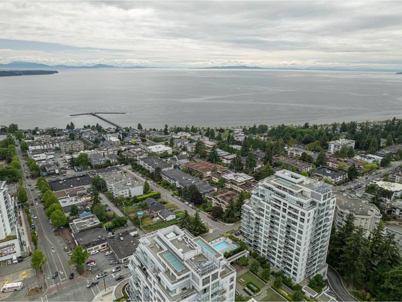 902 15165 THRIFT AVENUE, White Rock, photo 3