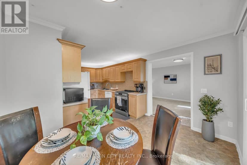 101 - 121 University Avenue E — photo 16 of 40