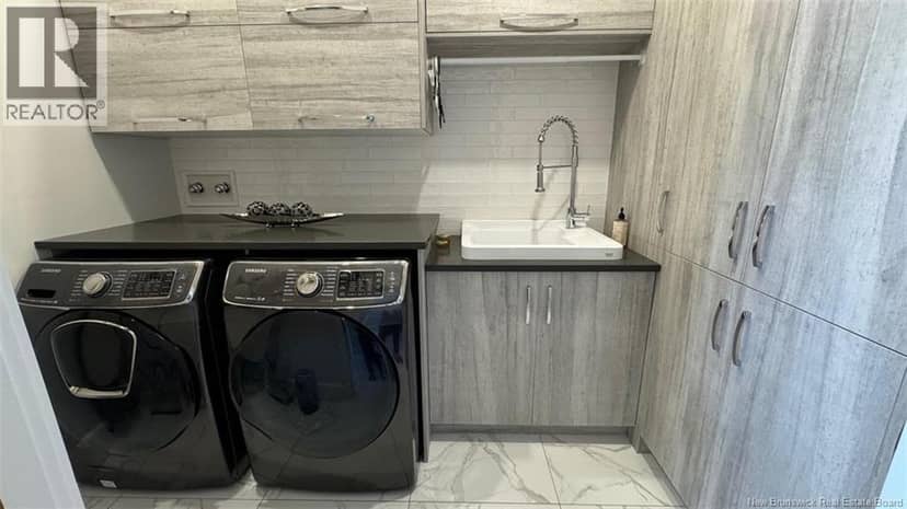 83 Maxime Road — photo 17 of 35