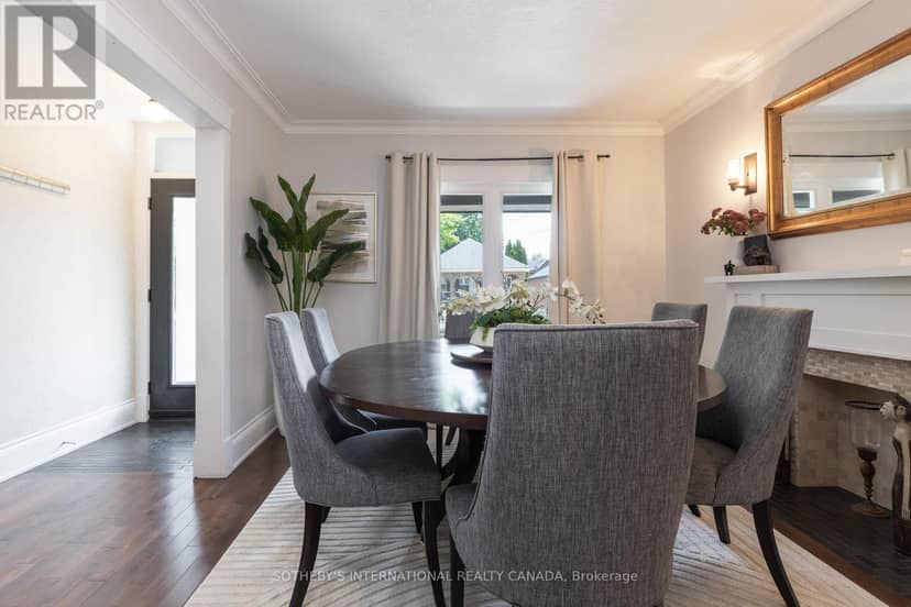 2 Rexford Road, Toronto, photo 6