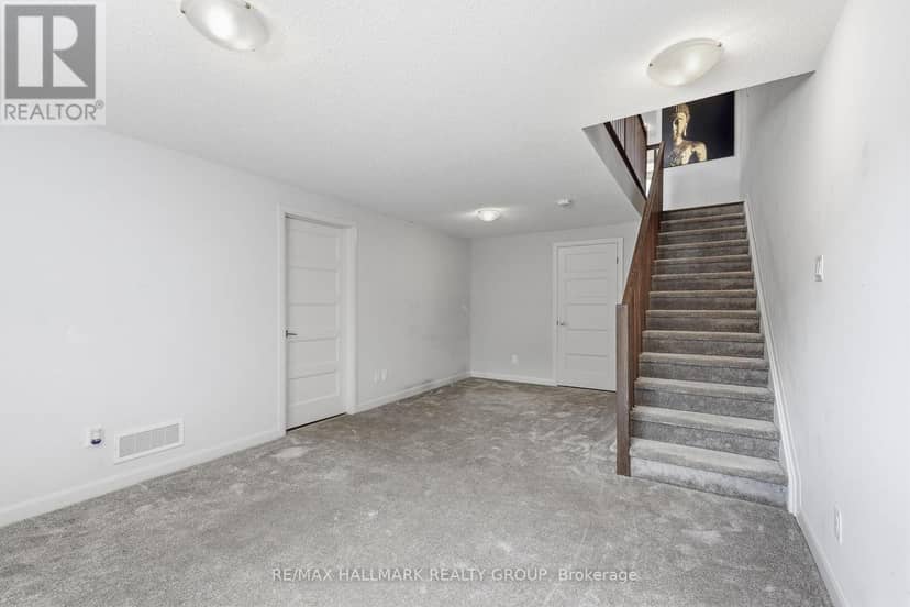 140 Turquoise Street — photo 25 of 35