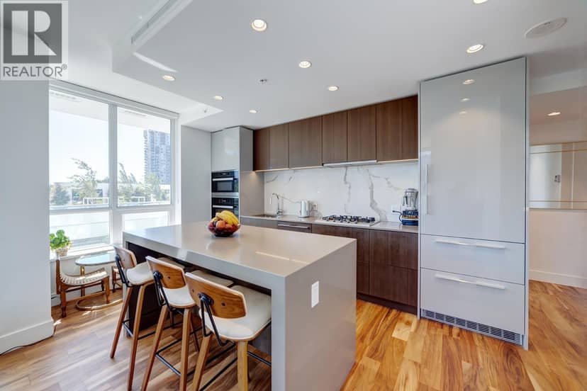 301 1675 LIONS GATE LANE, North Vancouver, photo 4