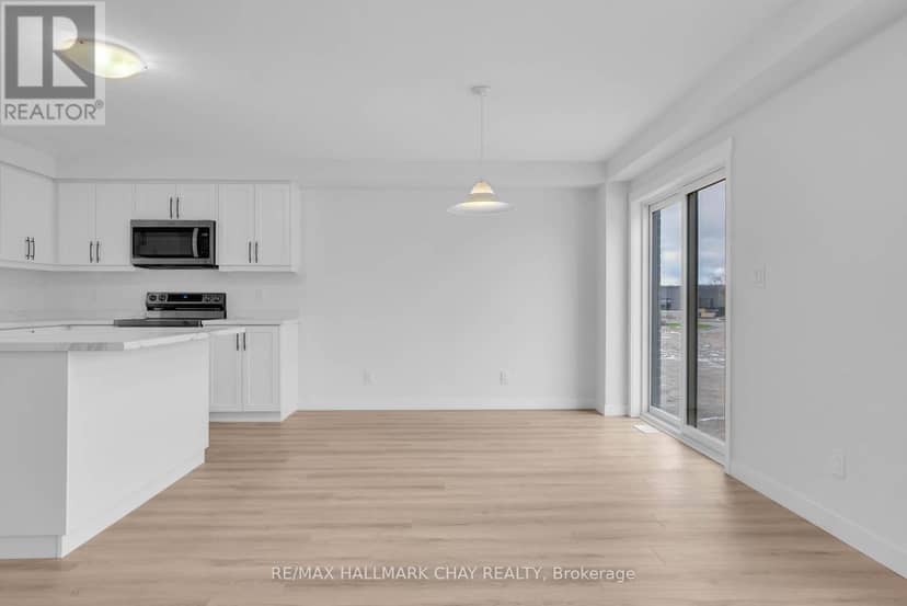 12 Beverly Street — photo 7 of 24