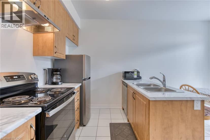 12 HYLTON Drive — photo 14 of 40
