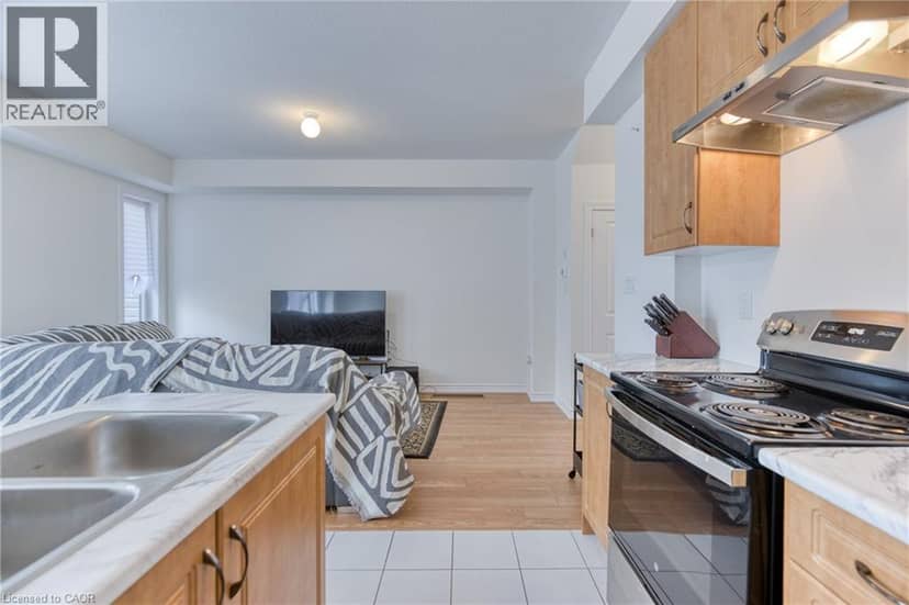 12 HYLTON Drive — photo 16 of 40