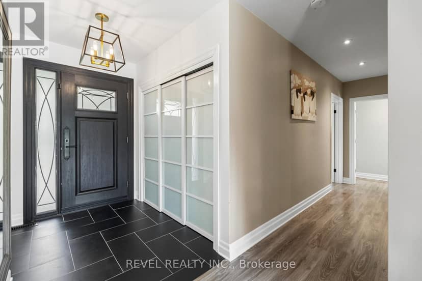 1648 Crediton Parkway — photo 4 of 40