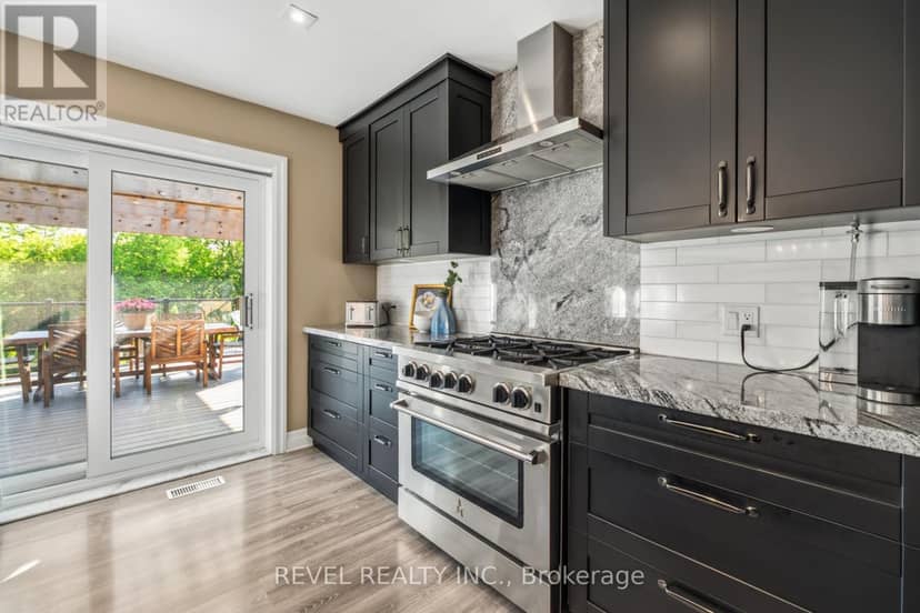 1648 Crediton Parkway — photo 7 of 40