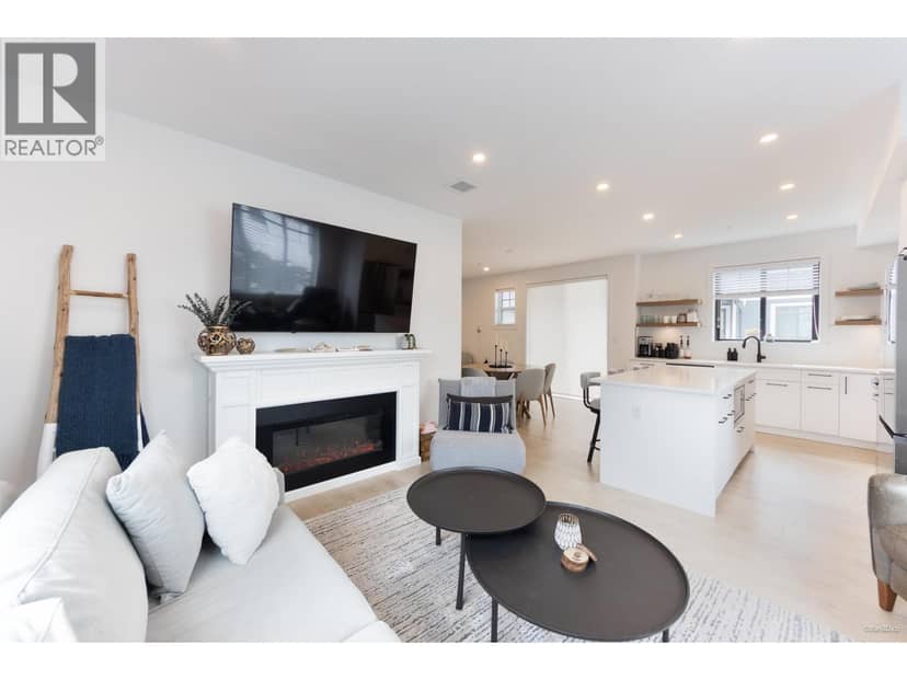 23 12018 237 STREET, Maple Ridge, photo 2