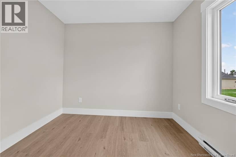 21 Alosier Crescent — photo 13 of 40