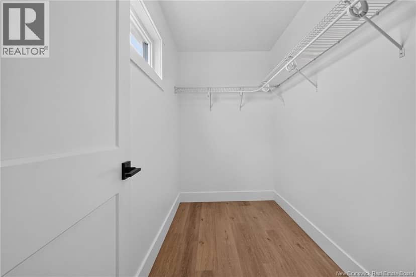 21 Alosier Crescent — photo 27 of 40