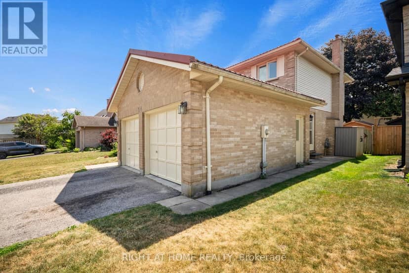 14 Duncan Crescent — photo 23 of 31