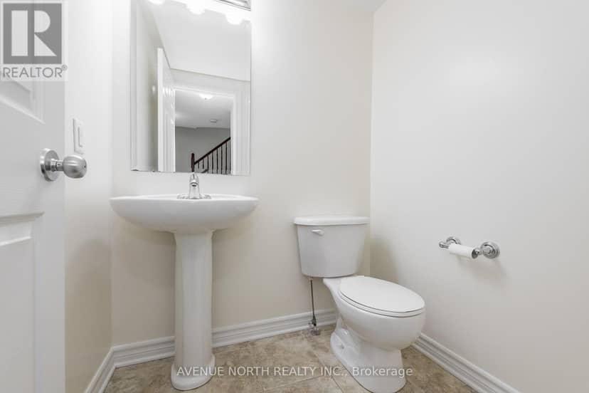 122B Centrepointe Drive — photo 12 of 40
